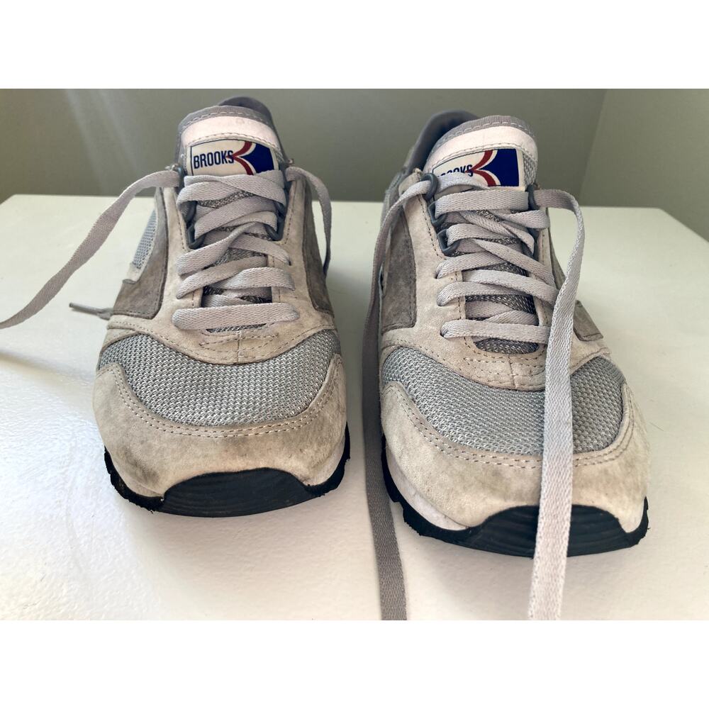 Brooks mens running shoes sneakers grey and gray - Picture 3 of 13